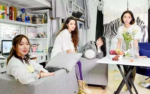 学生寝室吃瓜图片,揭秘学生宿舍里的欢乐瞬间